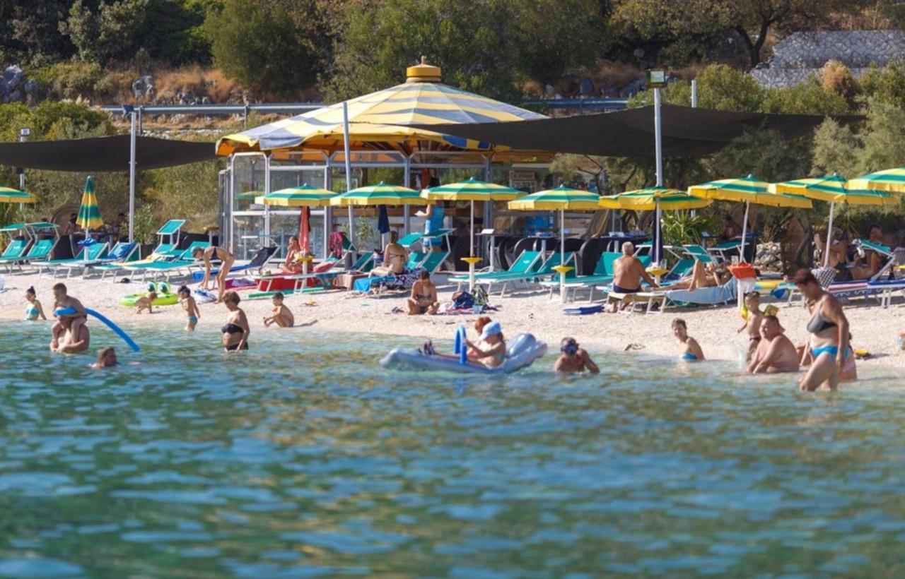 Trogir-Luxury Villa Sapphirus Seget Vranjica Buitenkant foto