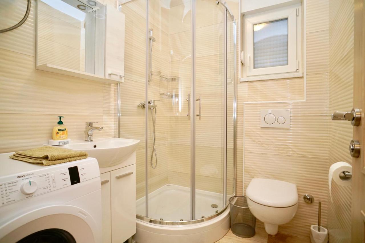 Trogir-Luxury Villa Sapphirus Seget Vranjica Buitenkant foto